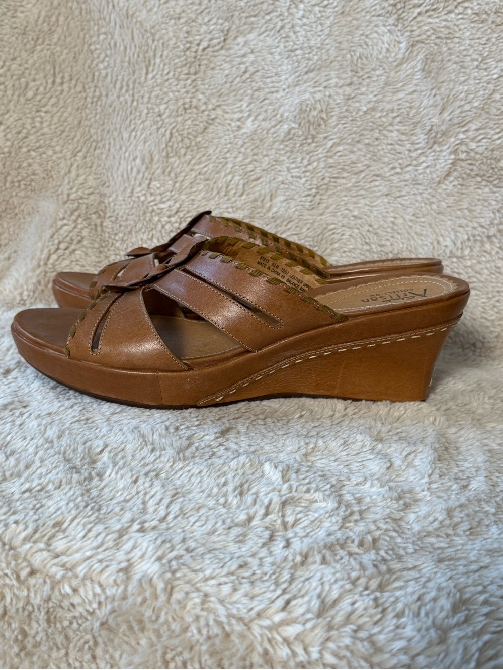 Clarks Artisan Collection Brown Leather Wedge Sandals Womens Sz 9.5